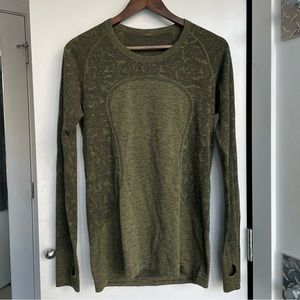 Lululemon Swiftly Tech Long Sleeve Crewneck Shirt (Size 10)